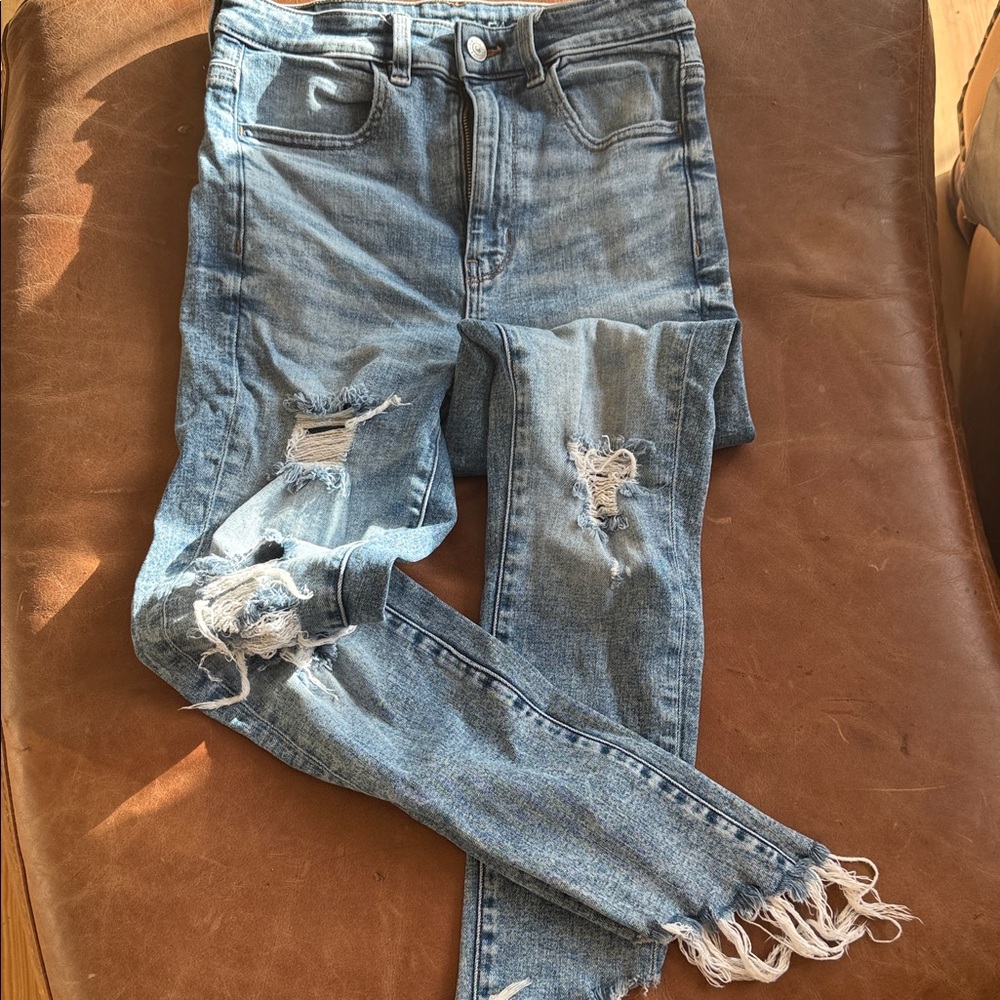 American Eagle Outfitters Light Blue Distressed Skinny Jeans